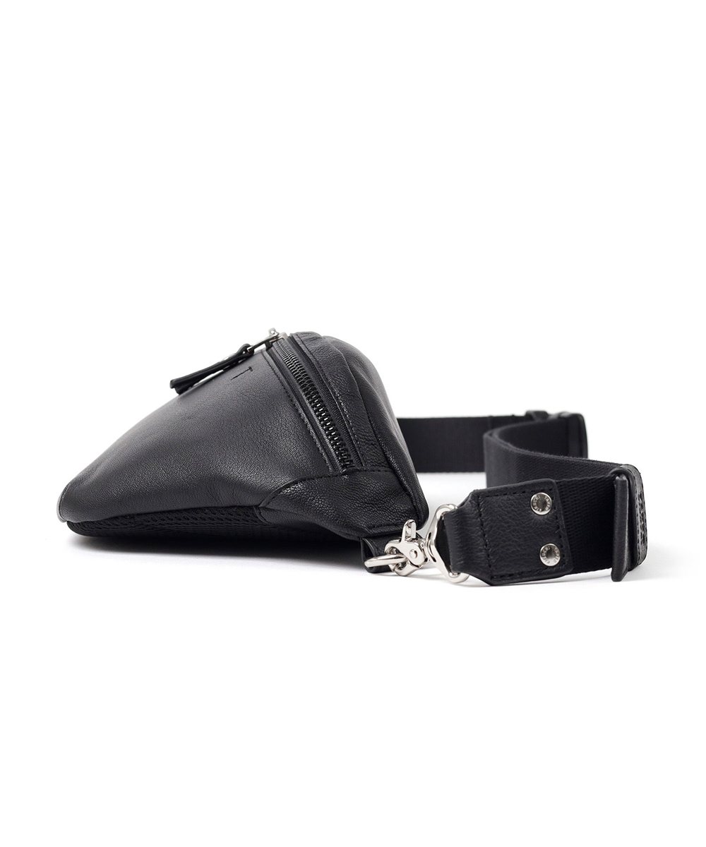 タケオキクチ フィル レザーワンショルダーバッグ