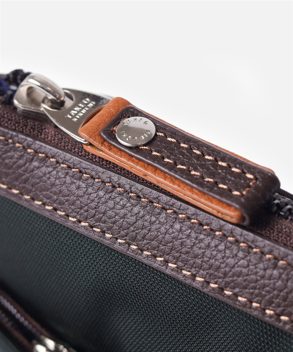 タケオキクチ マーカス  クラッチ 兼 サコッシュ