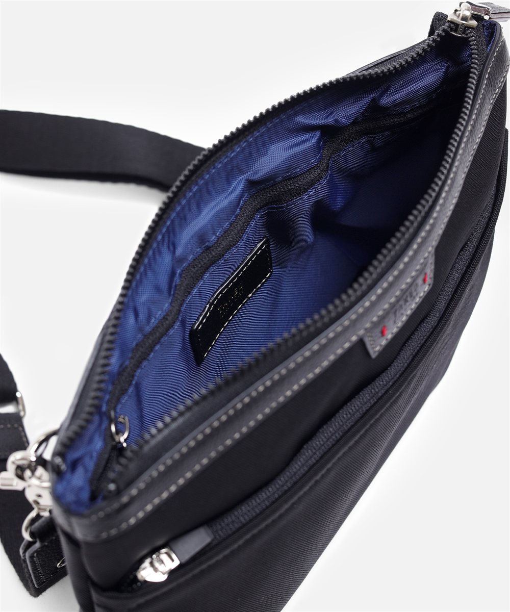 タケオキクチ マーカス  クラッチ 兼 サコッシュ