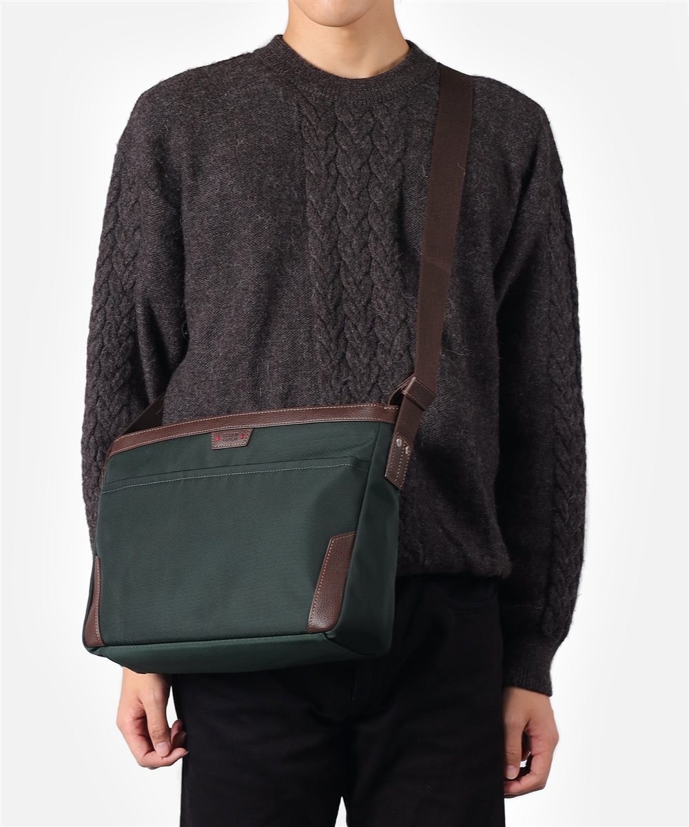 タケオキクチ マーカス ショルダーバッグ B5