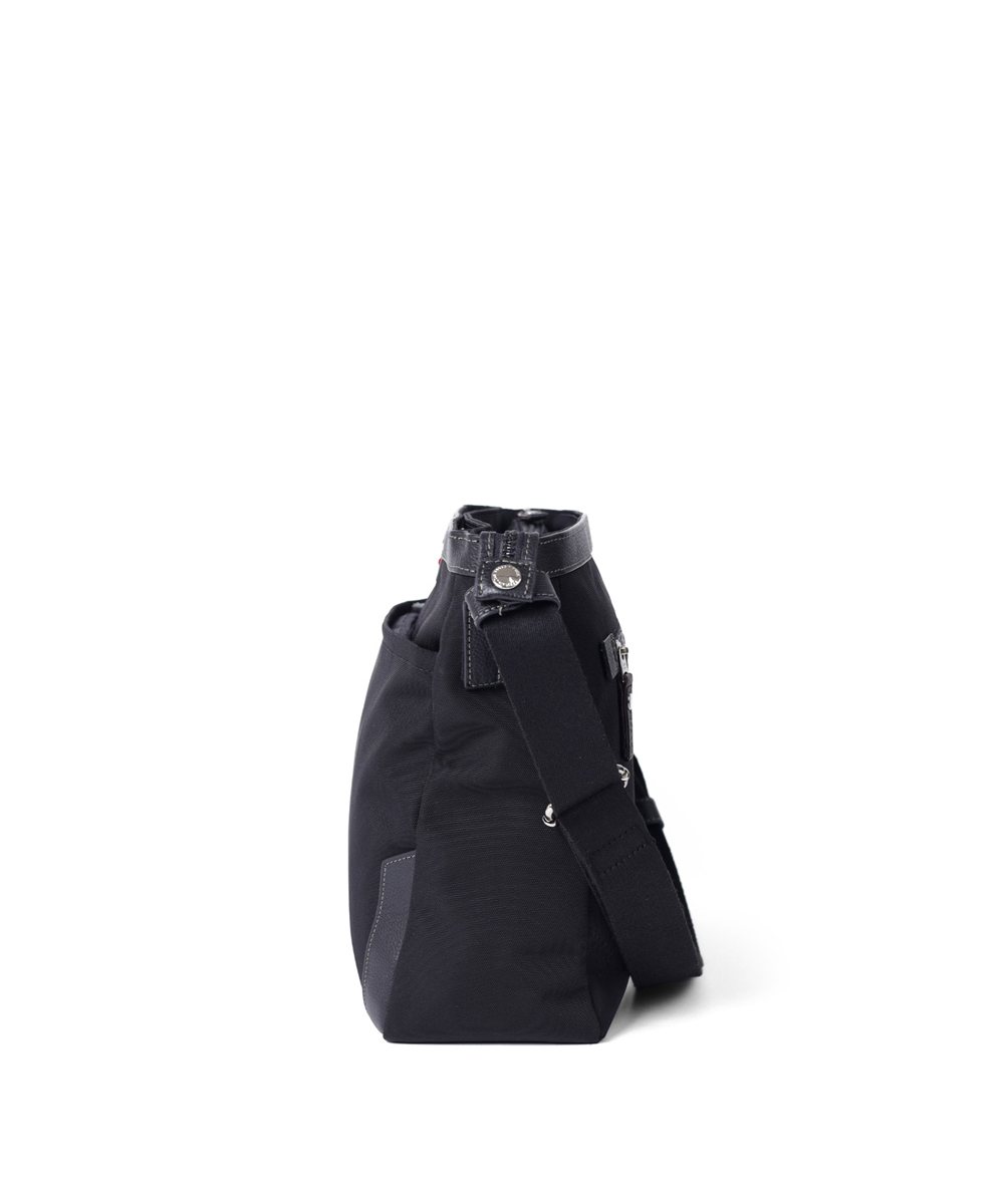 タケオキクチ マーカス ショルダーバッグ A4