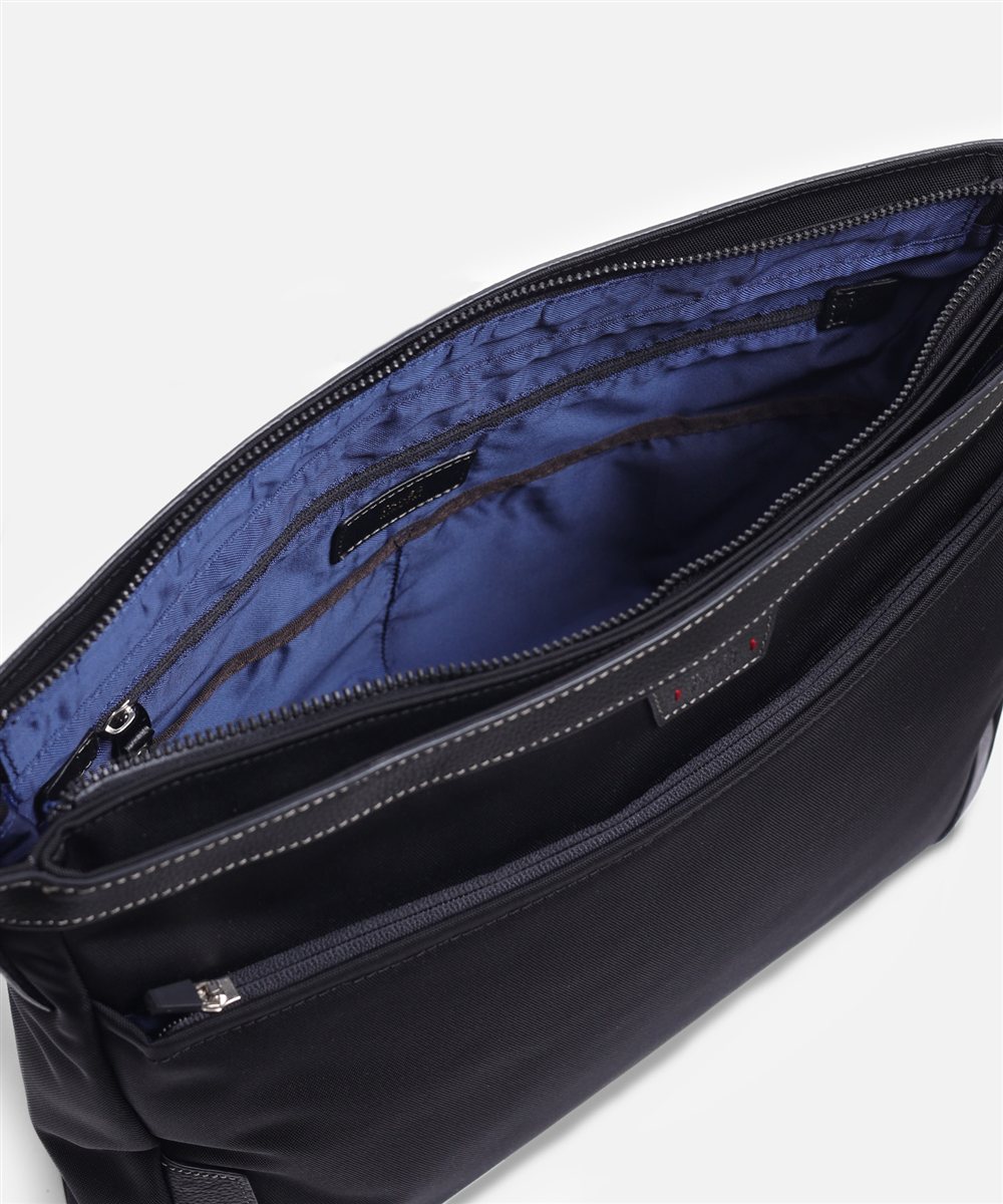 タケオキクチ マーカス ショルダーバッグ A4