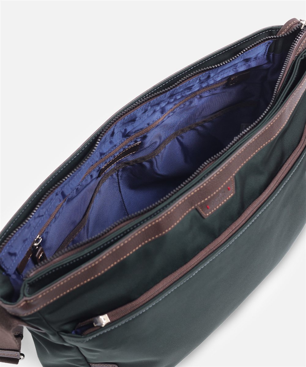 タケオキクチ マーカス ショルダーバッグ A4