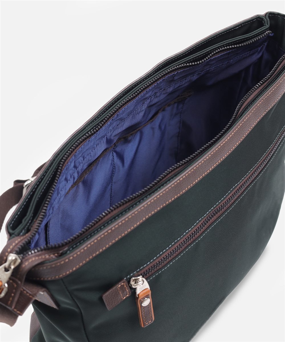 タケオキクチ マーカス ショルダーバッグ A4