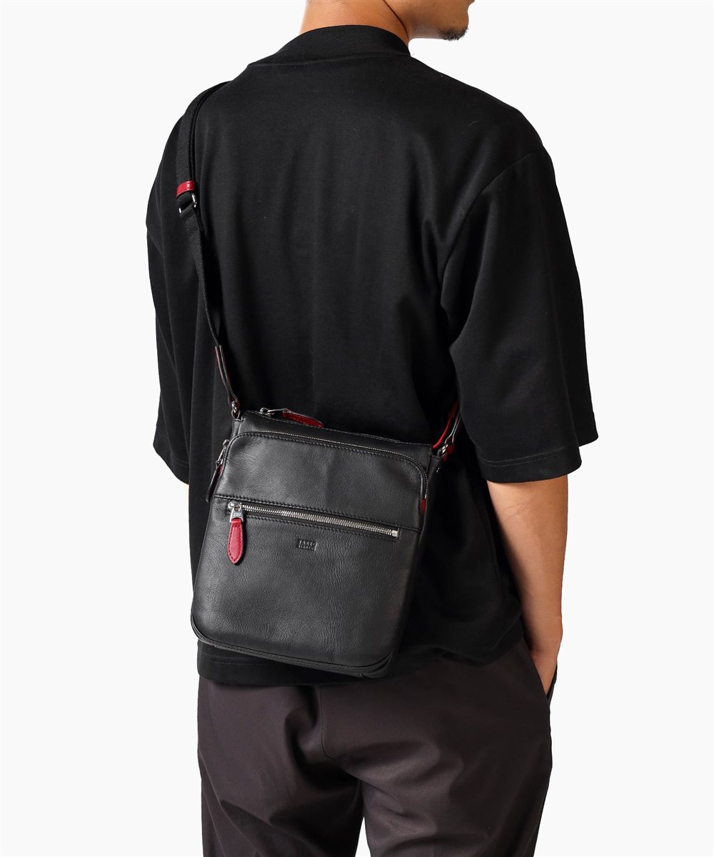 タケオキクチ ソバージュ レザーミニショルダーバッグ