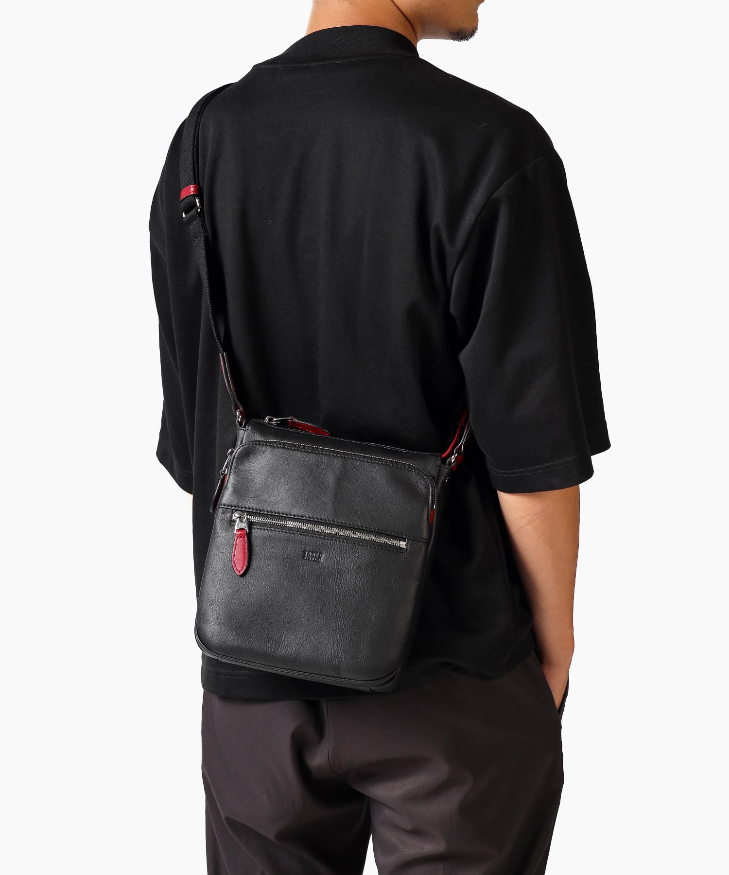 TAKEO KIKUCHI / タケオキクチ ソバージュ レザーミニショルダーバッグ