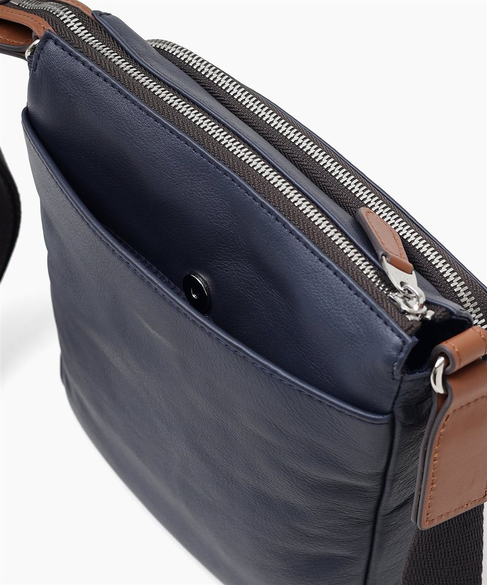 タケオキクチ ソバージュ レザーショルダーバッグ B5