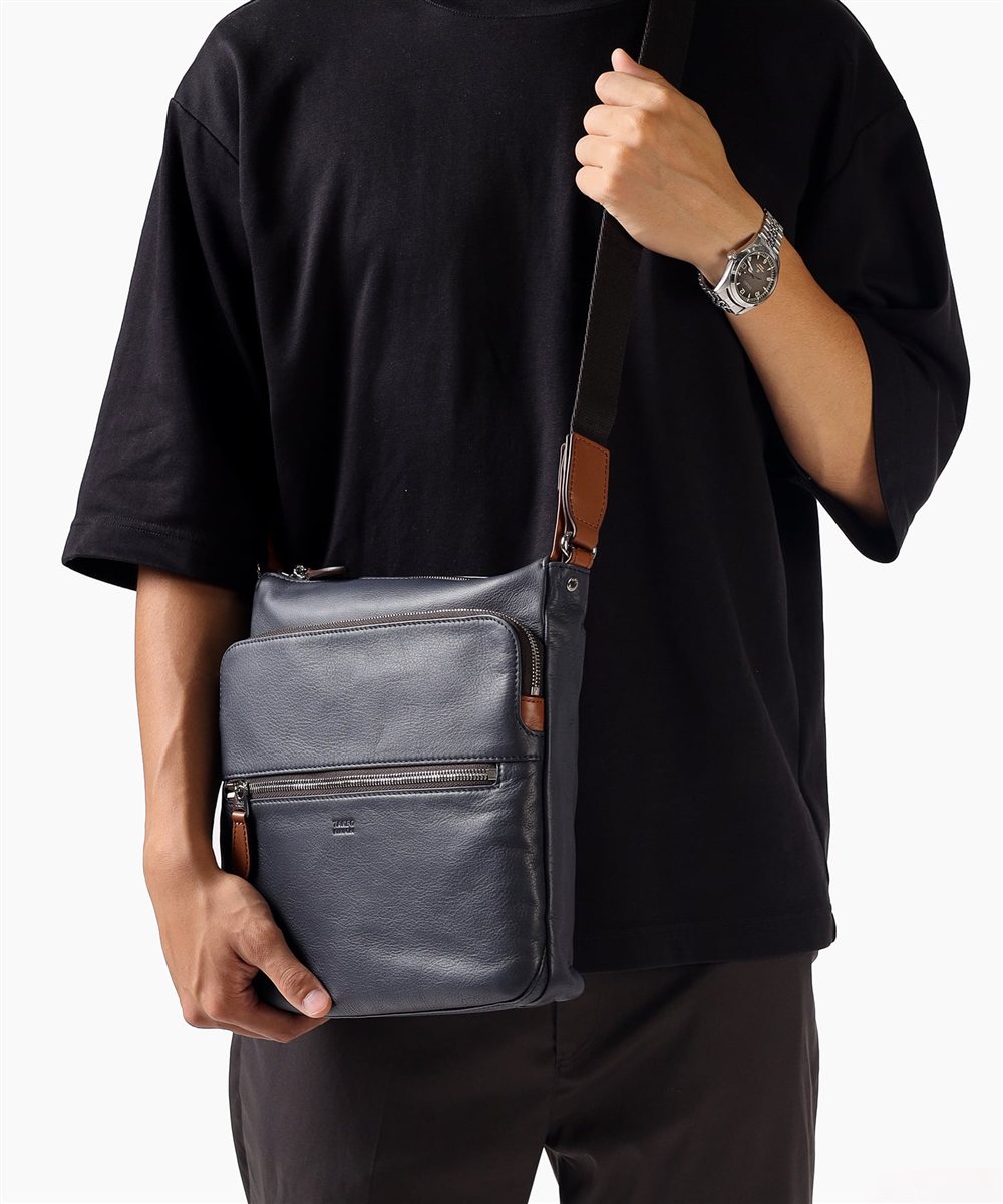 タケオキクチ ソバージュ レザーショルダーバッグ B5