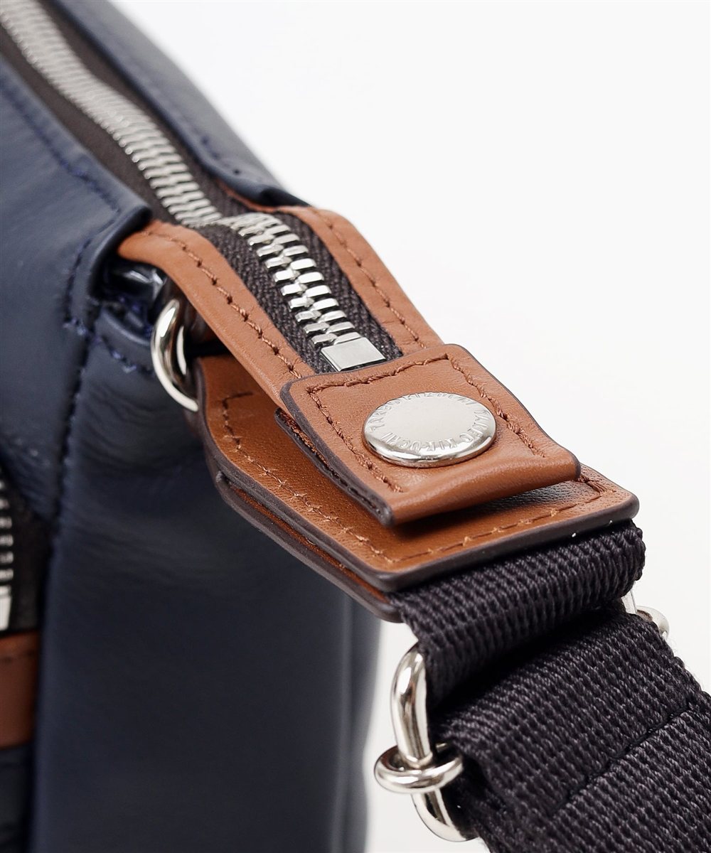 タケオキクチ ソバージュ レザーショルダーバッグ B5