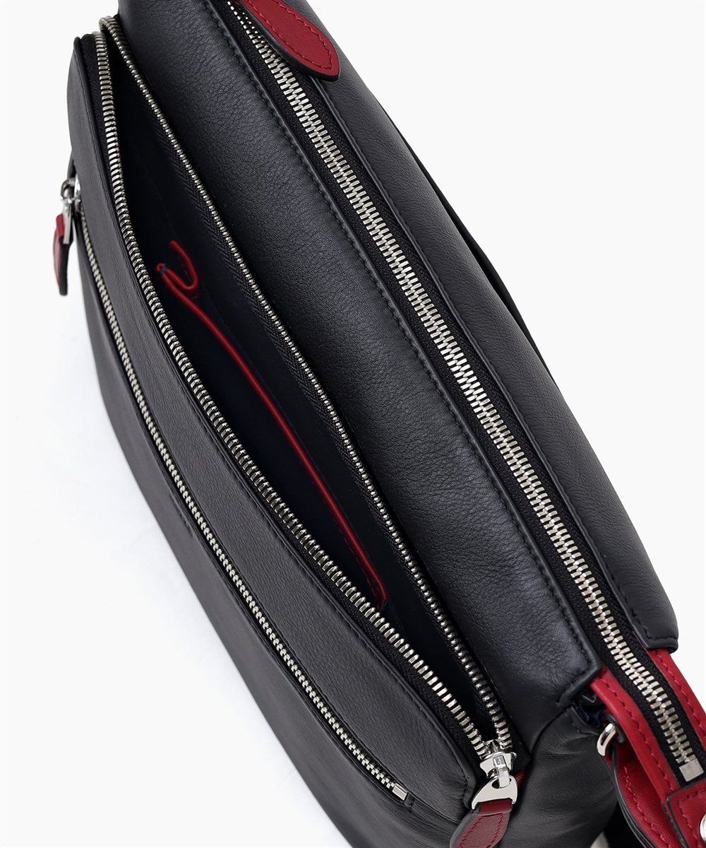 タケオキクチ ソバージュ レザーショルダーバッグ B5