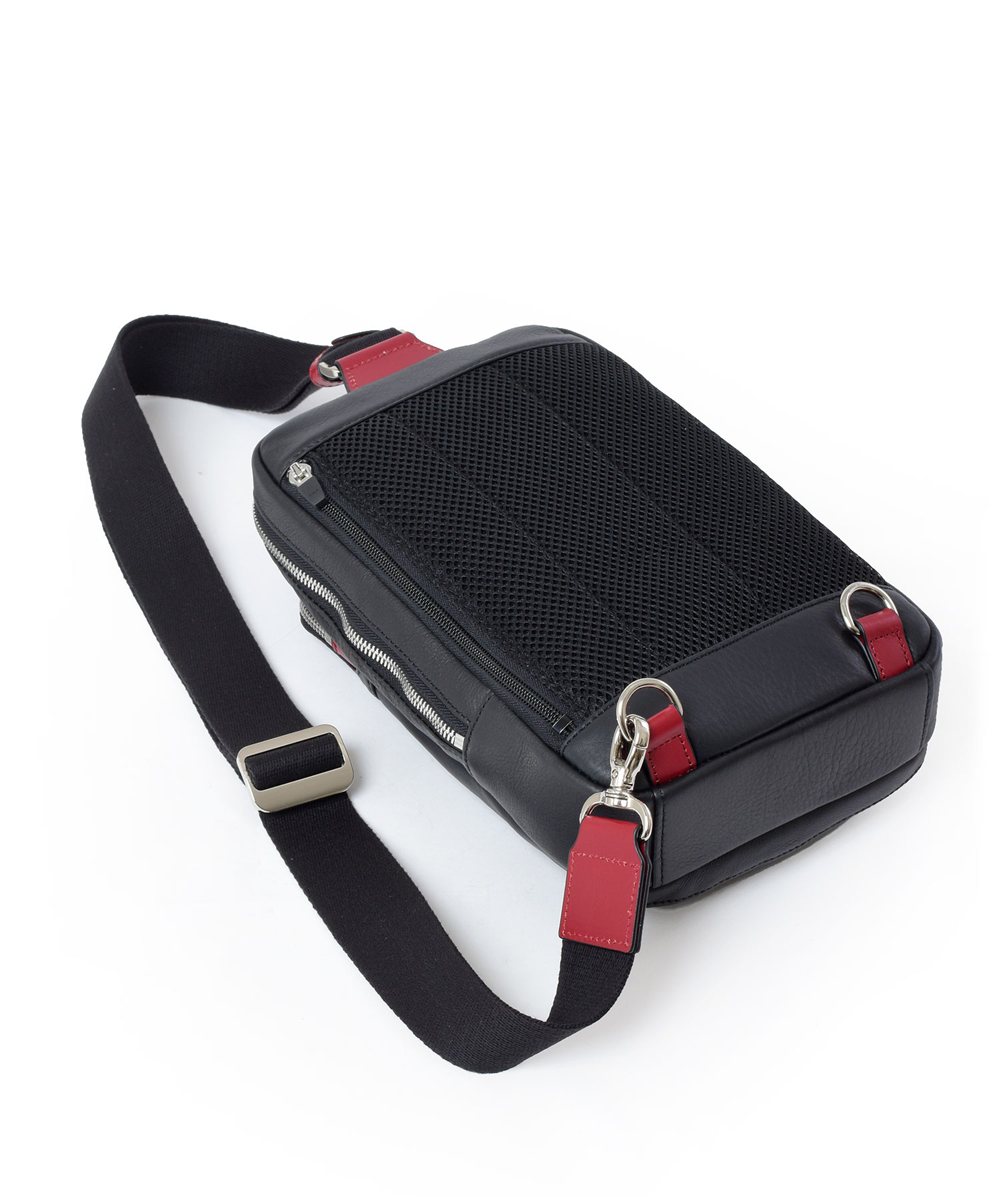 タケオキクチ ソバージュ レザーワンショルダーバッグ