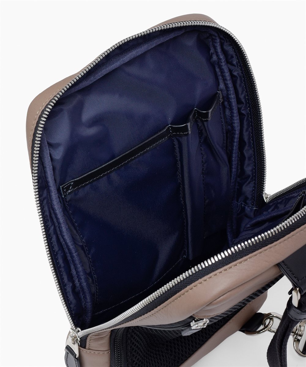 タケオキクチ ソバージュ レザーワンショルダーバッグ