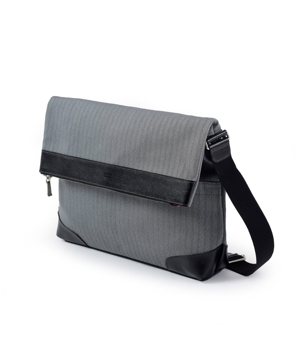 タケオキクチ サード ショルダーバッグ A4