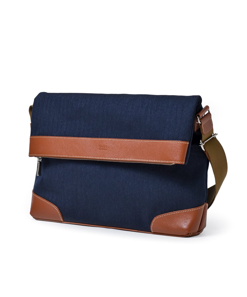 タケオキクチ サード ショルダーバッグ A4