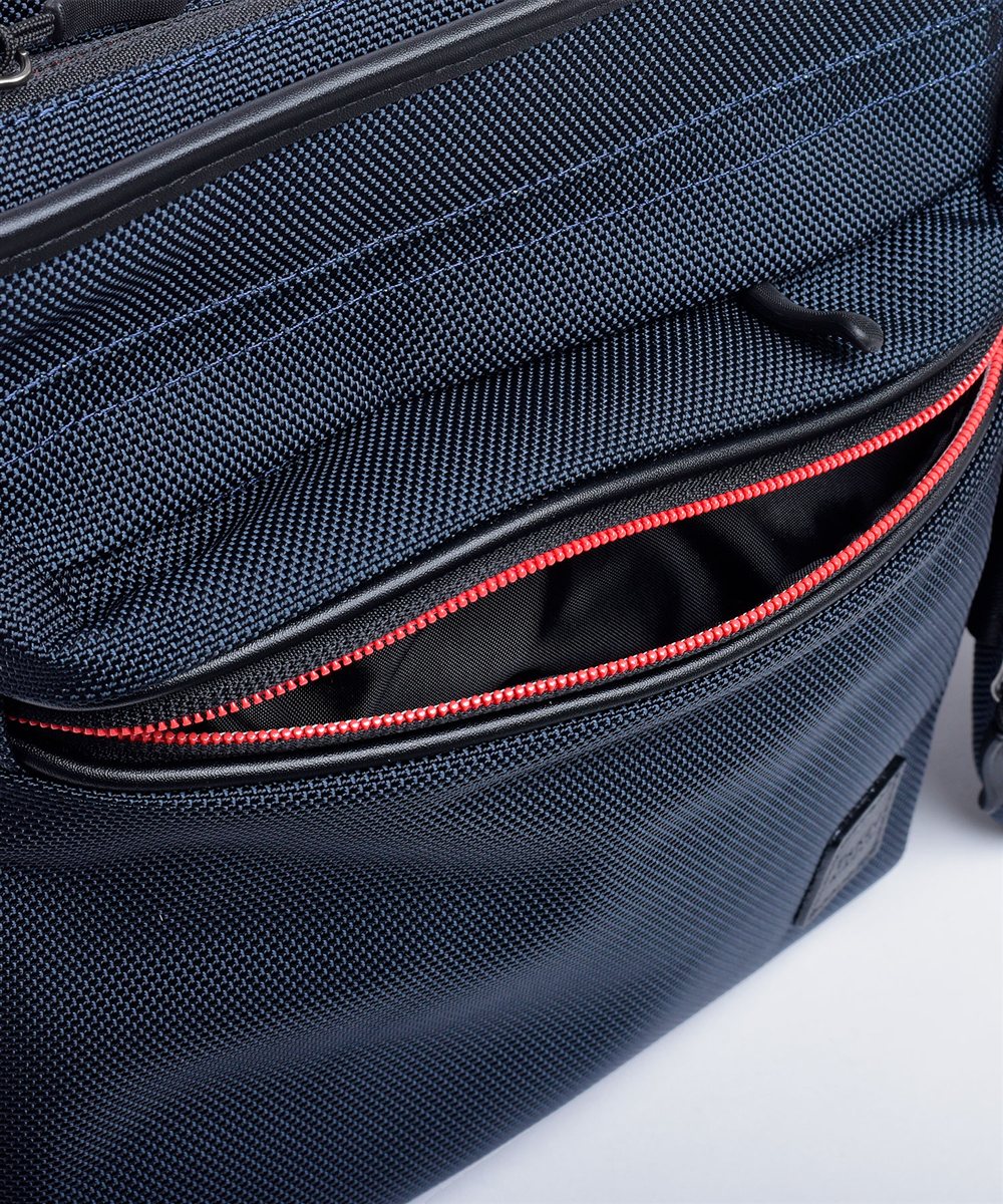 タケオキクチ スプリット ショルダーバッグ B5 スマホポーチ付き