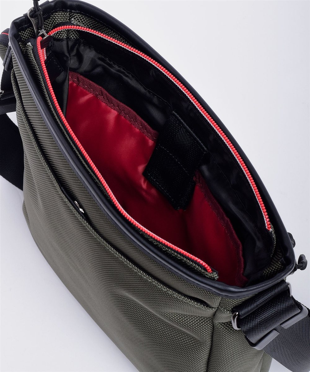 タケオキクチ スプリット ショルダーバッグ B5 スマホポーチ付き