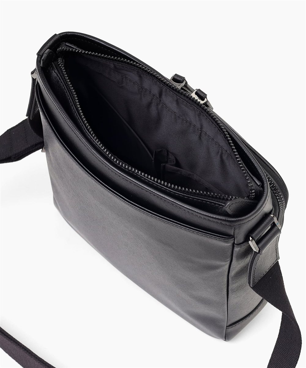 タケオキクチ ニュース ショルダーバッグ タテ型 B5