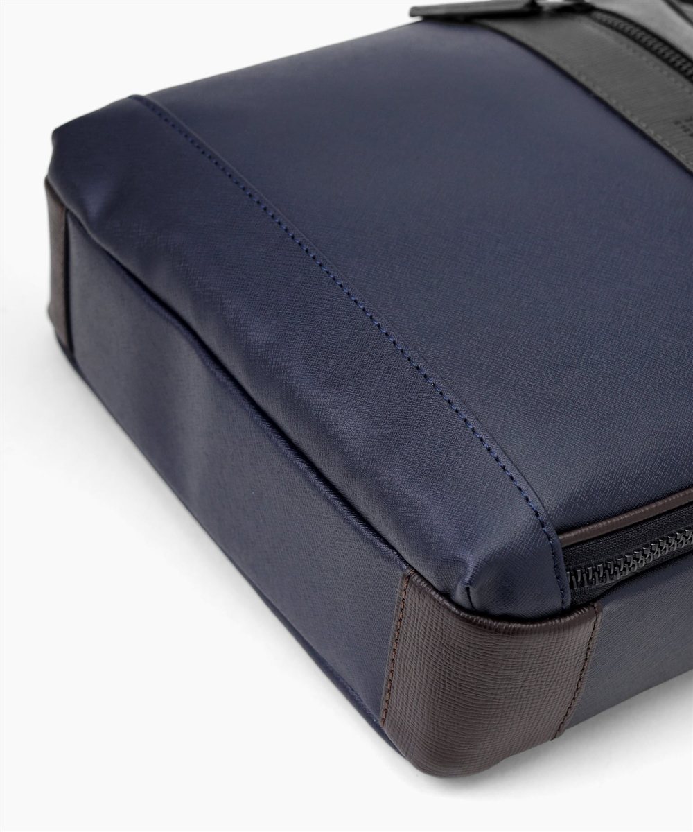 タケオキクチ ニュース ショルダーバッグ タテ型 B5