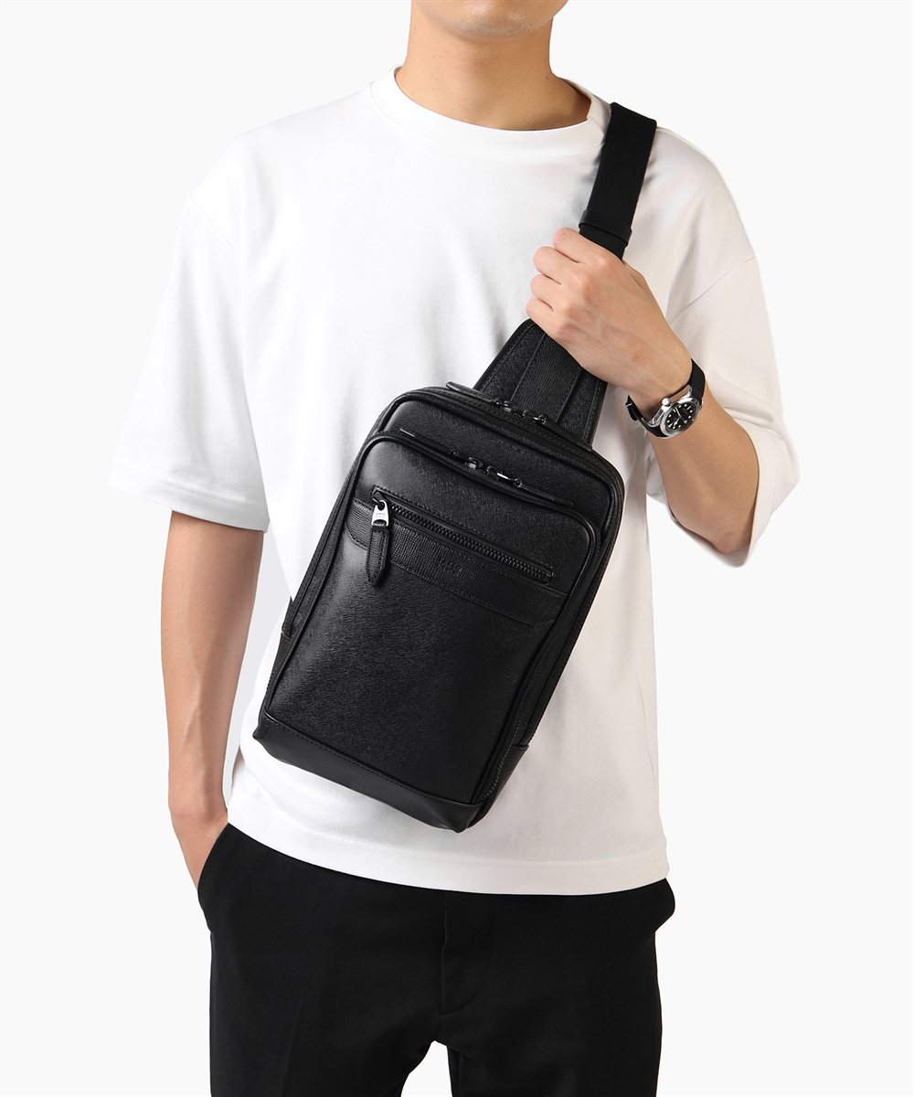 タケオキクチ ニュース ワンショルダーバッグ