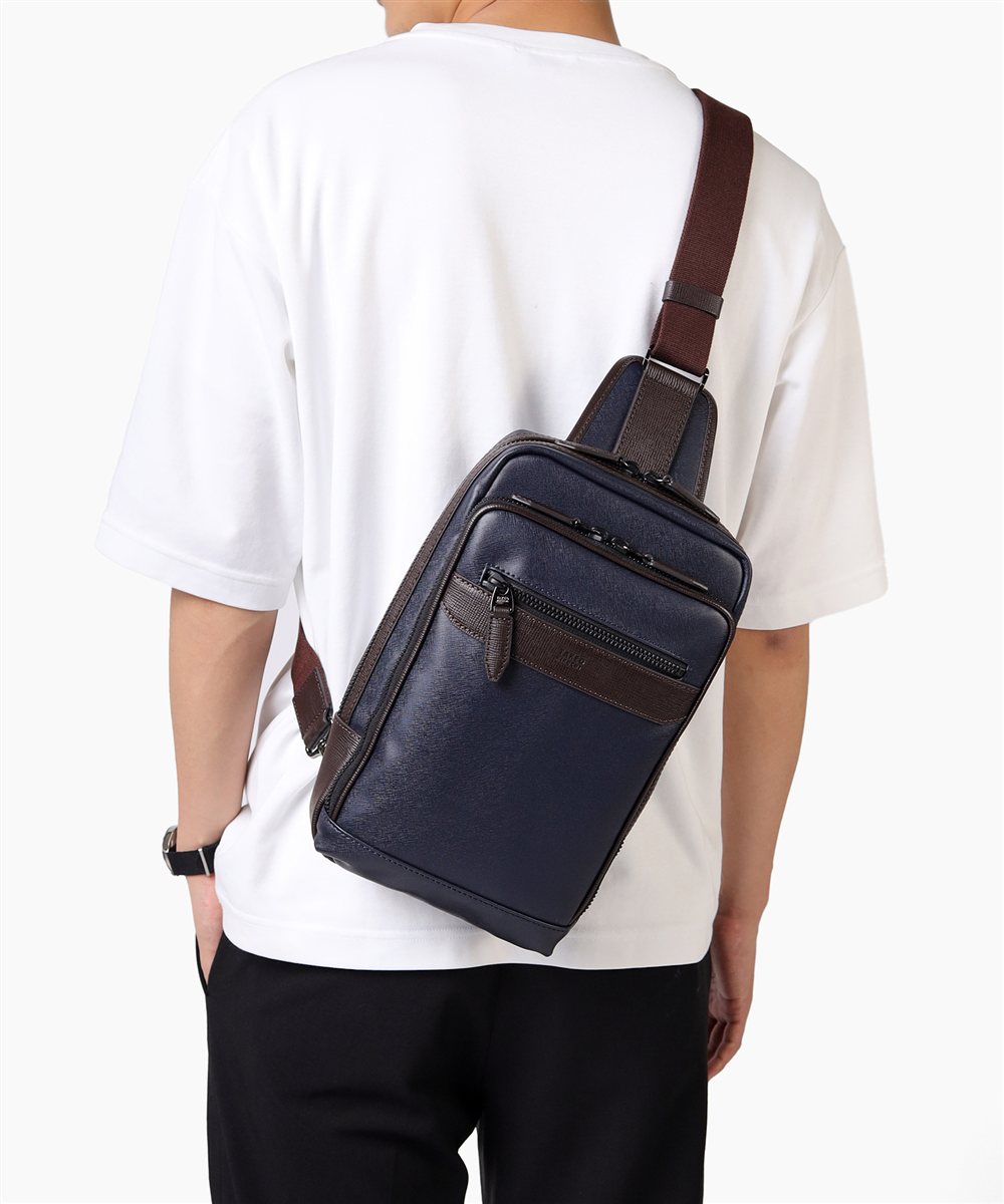 タケオキクチ ニュース ワンショルダーバッグ