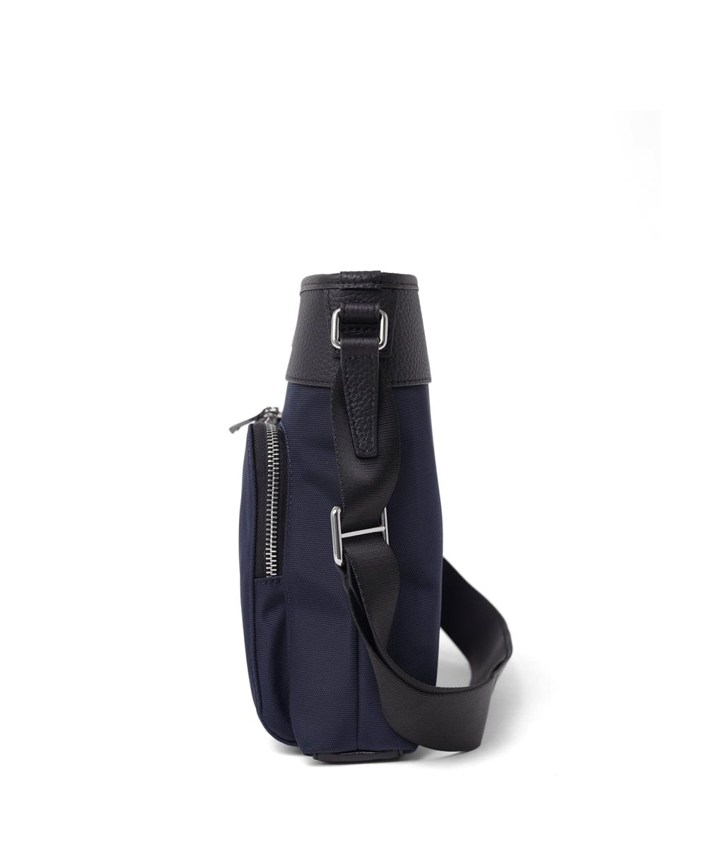 タケオキクチ インター ショルダーバッグ A4