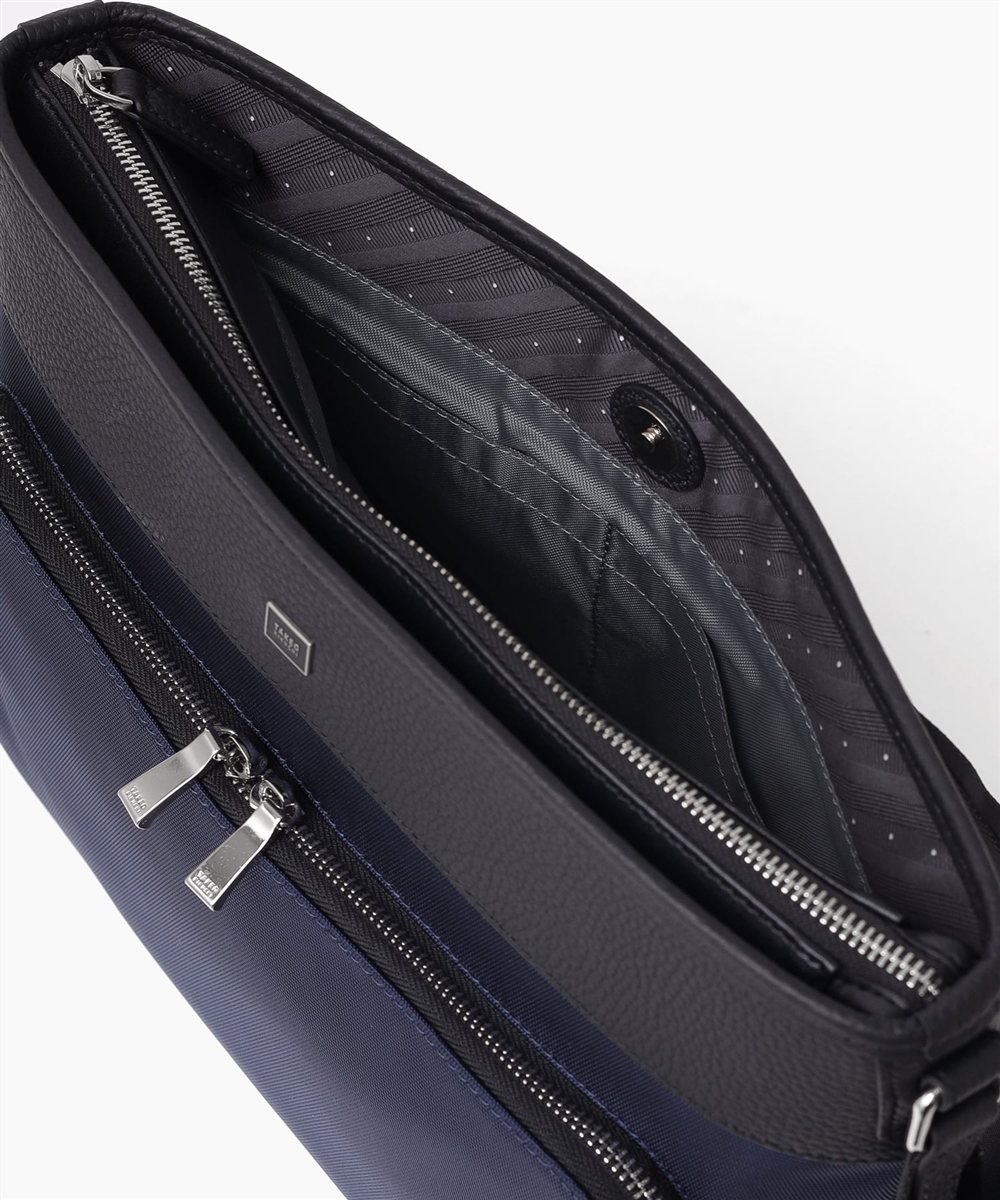 タケオキクチ インター ショルダーバッグ A4