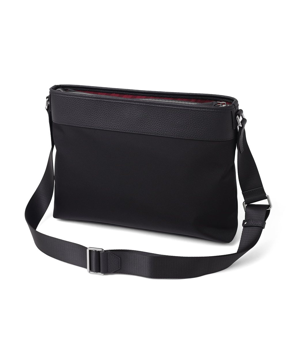 タケオキクチ インター ショルダーバッグ A4