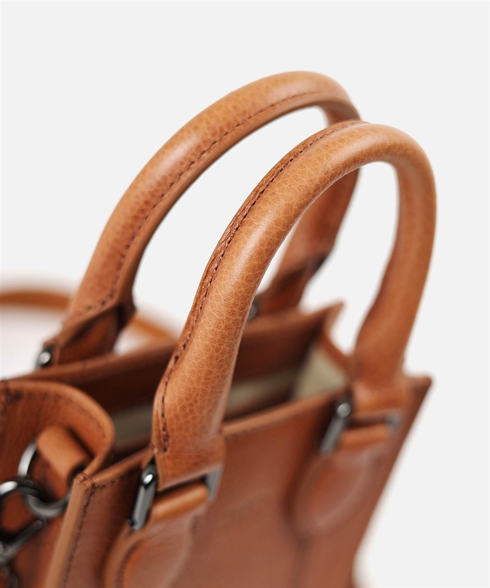 タケオキクチ イーサン レザーショルダーバッグ ミニ