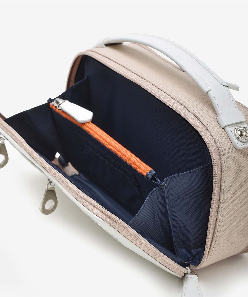 カステルバジャック トリエII レザーメンズバッグ Wルーム