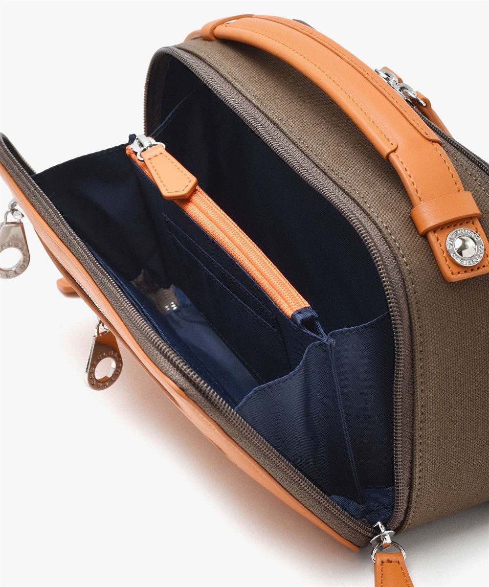 カステルバジャック トリエII レザーメンズバッグ Wルーム