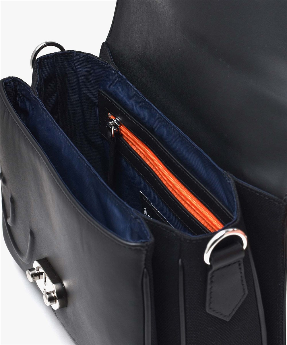 カステルバジャック トリエII レザーショルダーバッグ