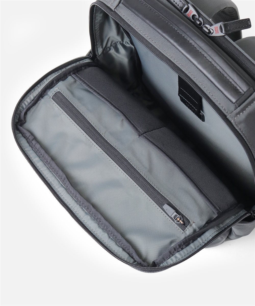 タケオキクチ バルジ ビジネスリュック B4 15.6インチ対応 ダブルルーム