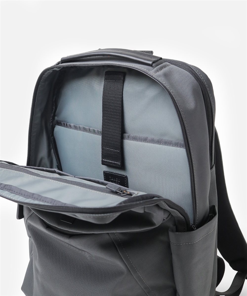 タケオキクチ バルジ ビジネスリュック B4 15.6インチ対応 ダブルルーム