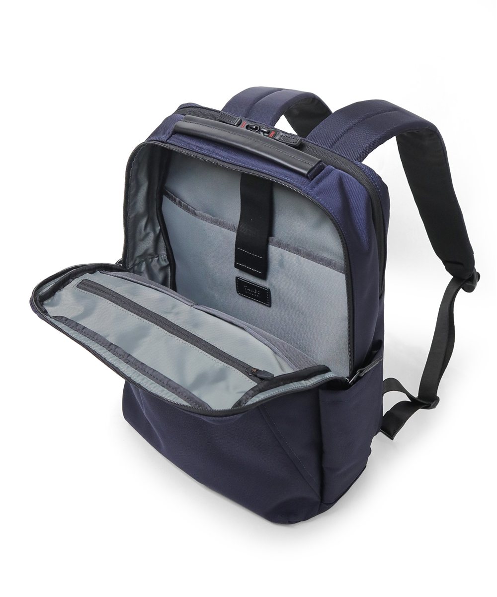 タケオキクチ バルジ ビジネスリュック B4 15.6インチ対応 ダブルルーム