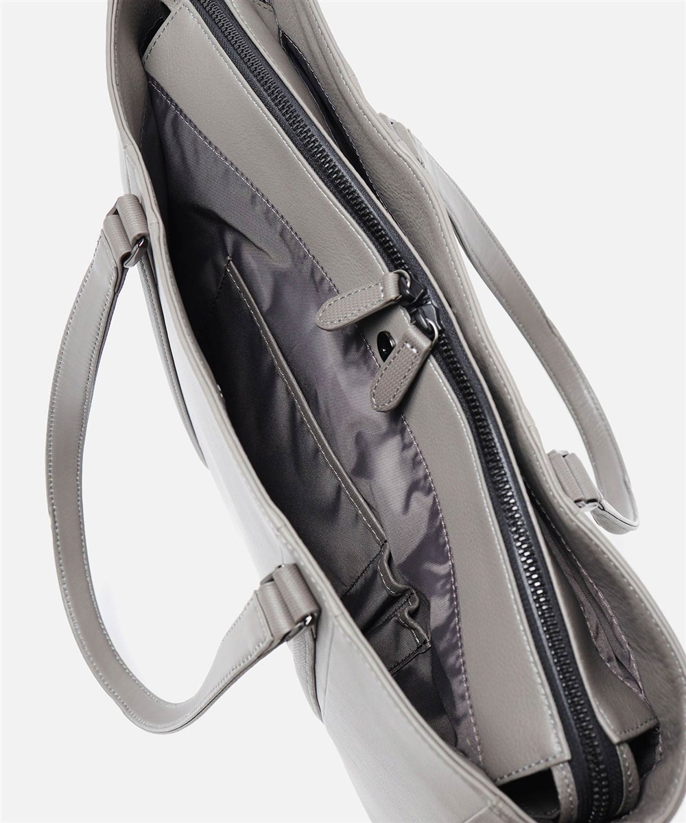 タケオキクチ ニュートン レザートートバッグ A4