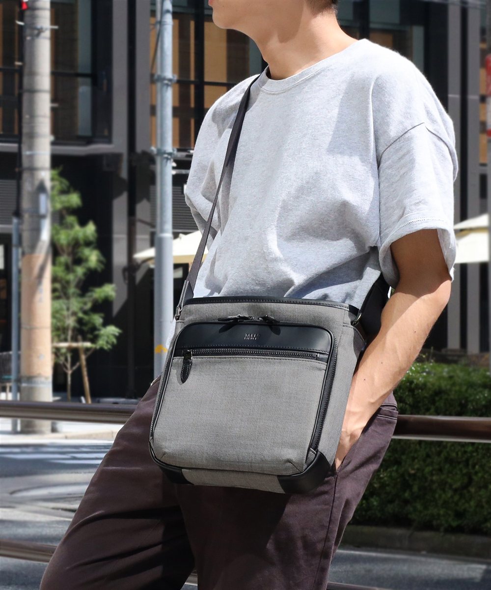 タケオキクチ クエスト ショルダーバッグ タテ型 B5