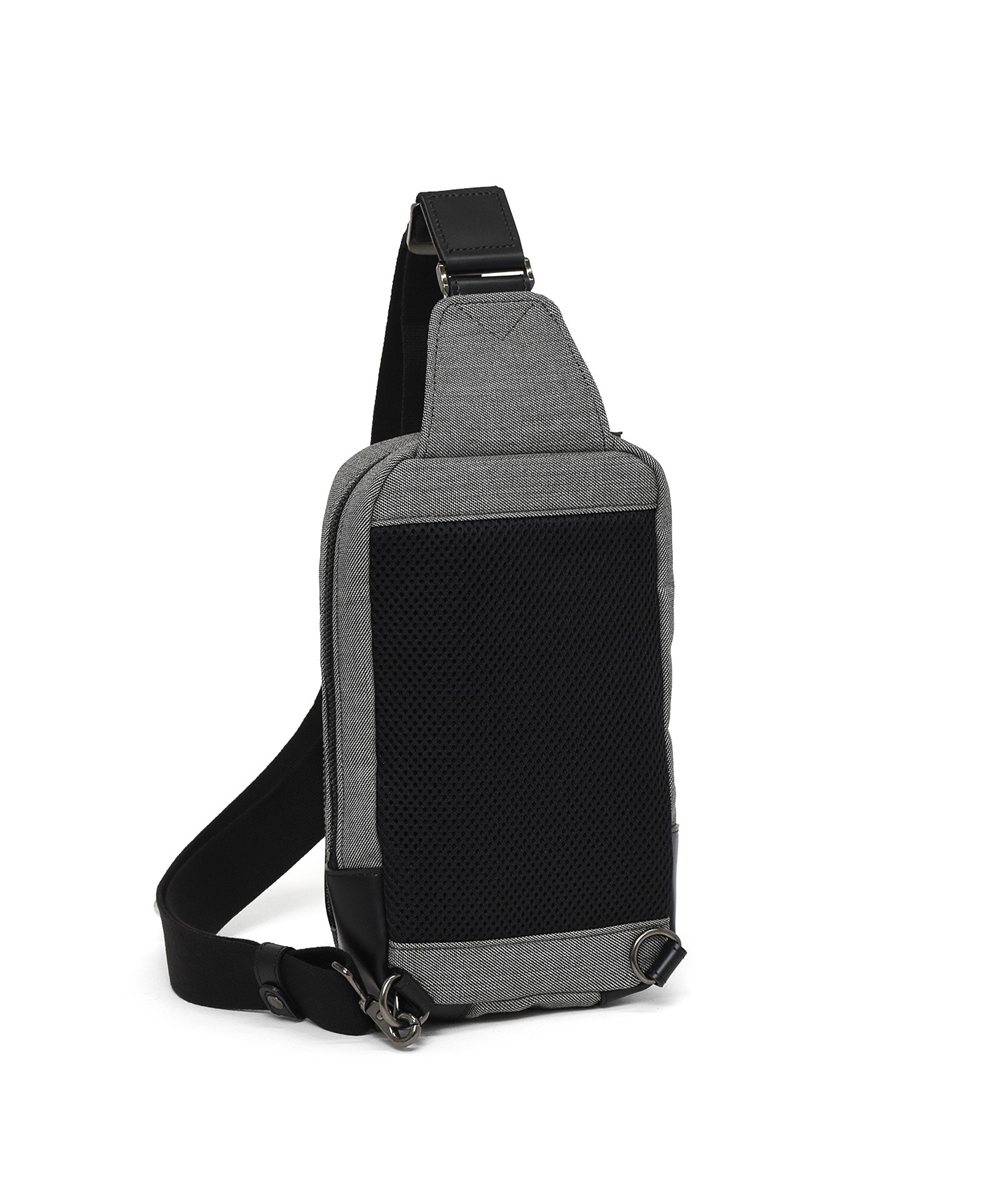 タケオキクチ クエスト ワンショルダーバッグ