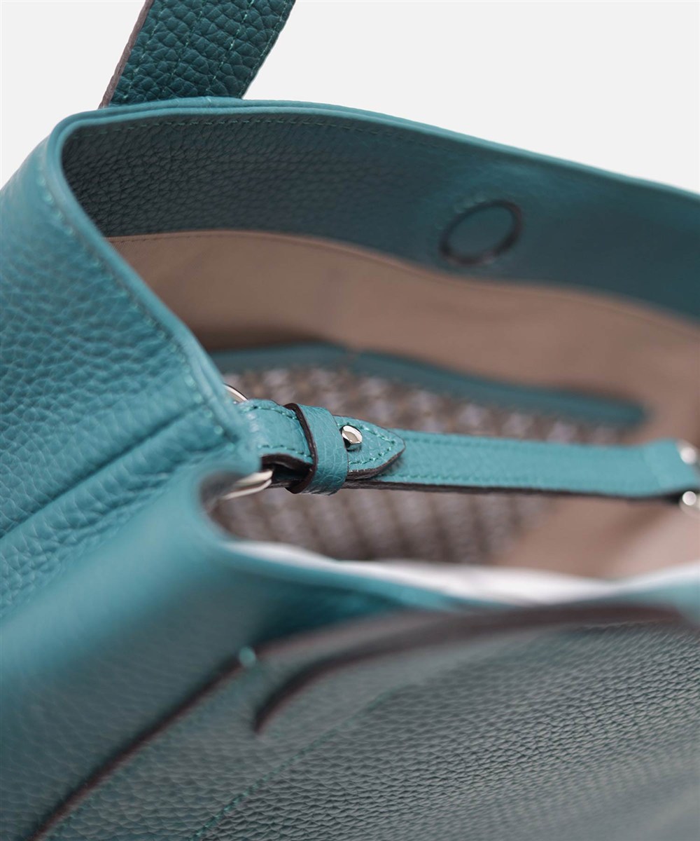 ドレステリア キャバリア レザートートバッグ A4ジャスト