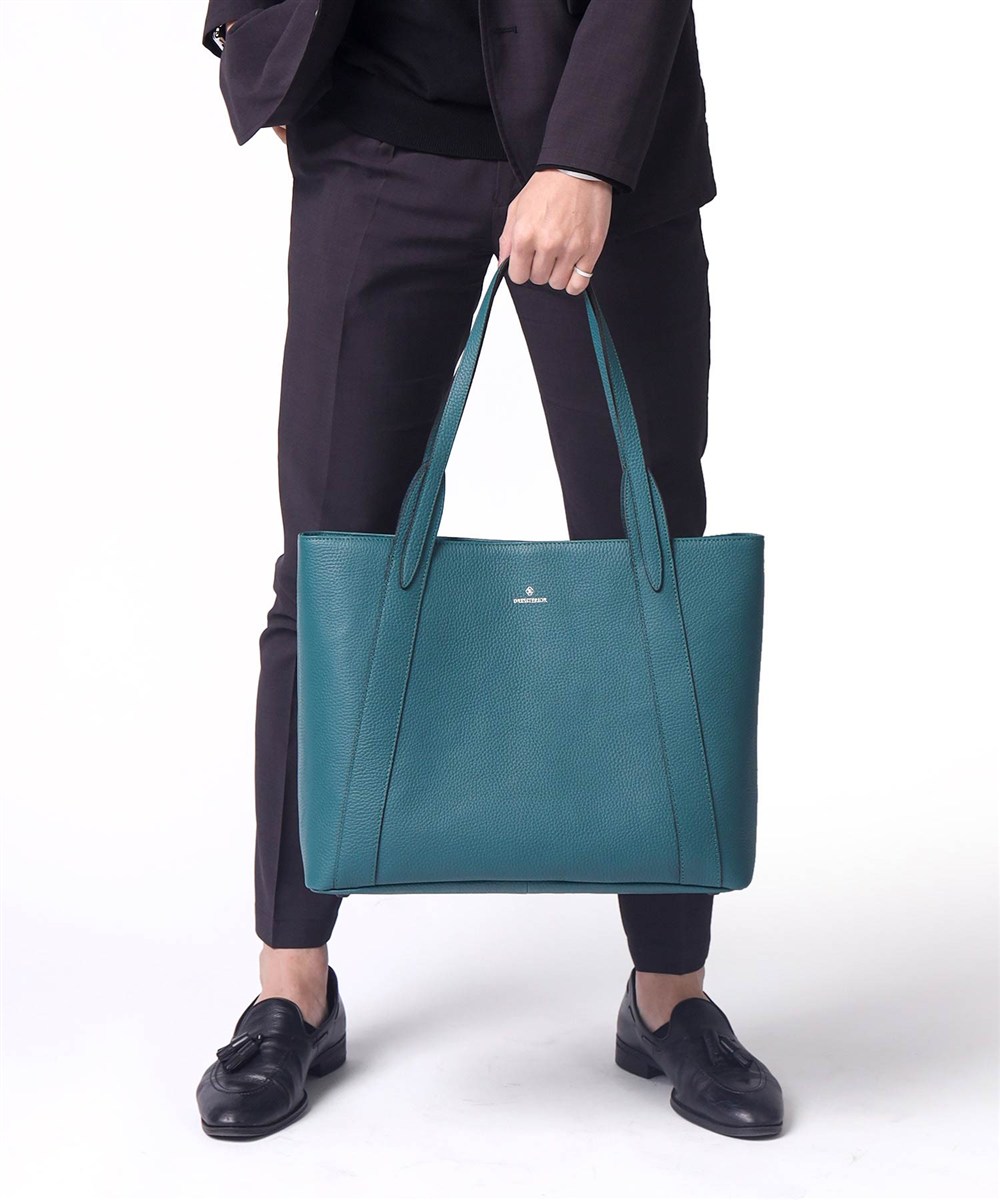 ドレステリア キャバリア レザートートバッグ A4