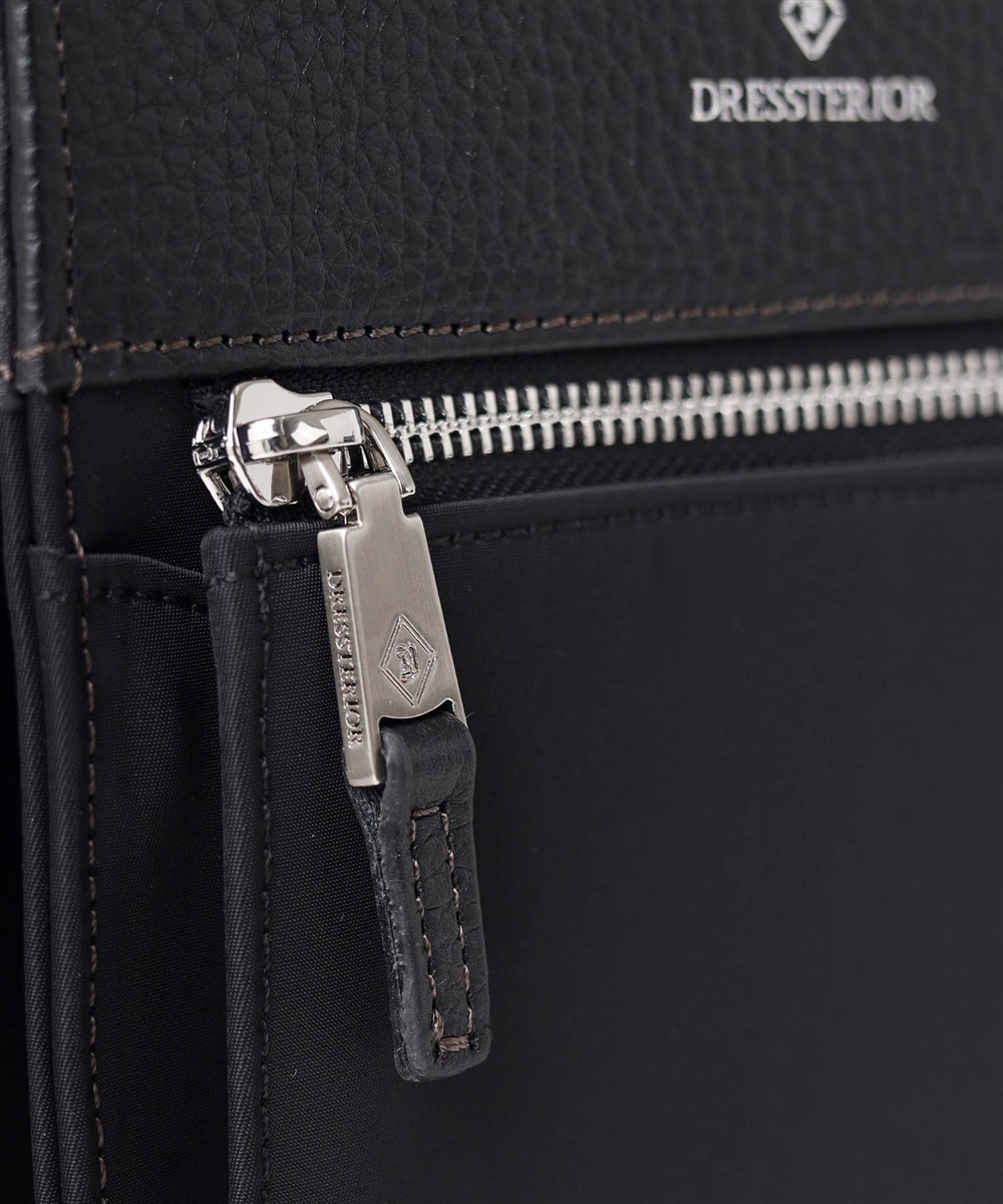 ドレステリア ユース ミニショルダーバッグ