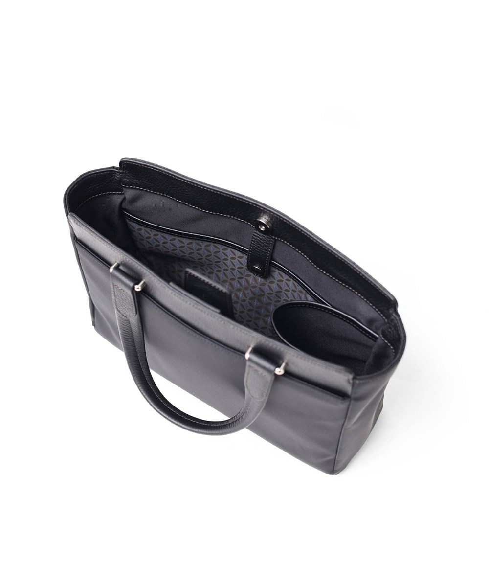 ドレステリア ユース ドライビングトートバッグ