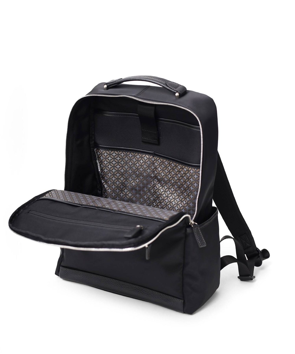 ドレステリア ユース リュック A4【2025年秋 / テレビ朝日 土曜ドラマ使用商品】