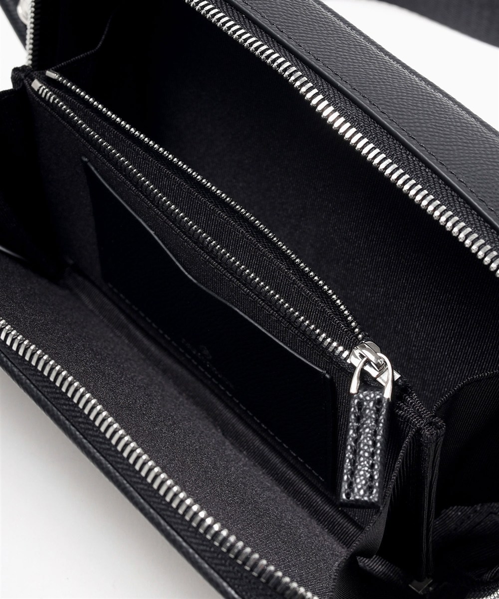 ドレステリア エアデール レザーミニショルダーバッグ