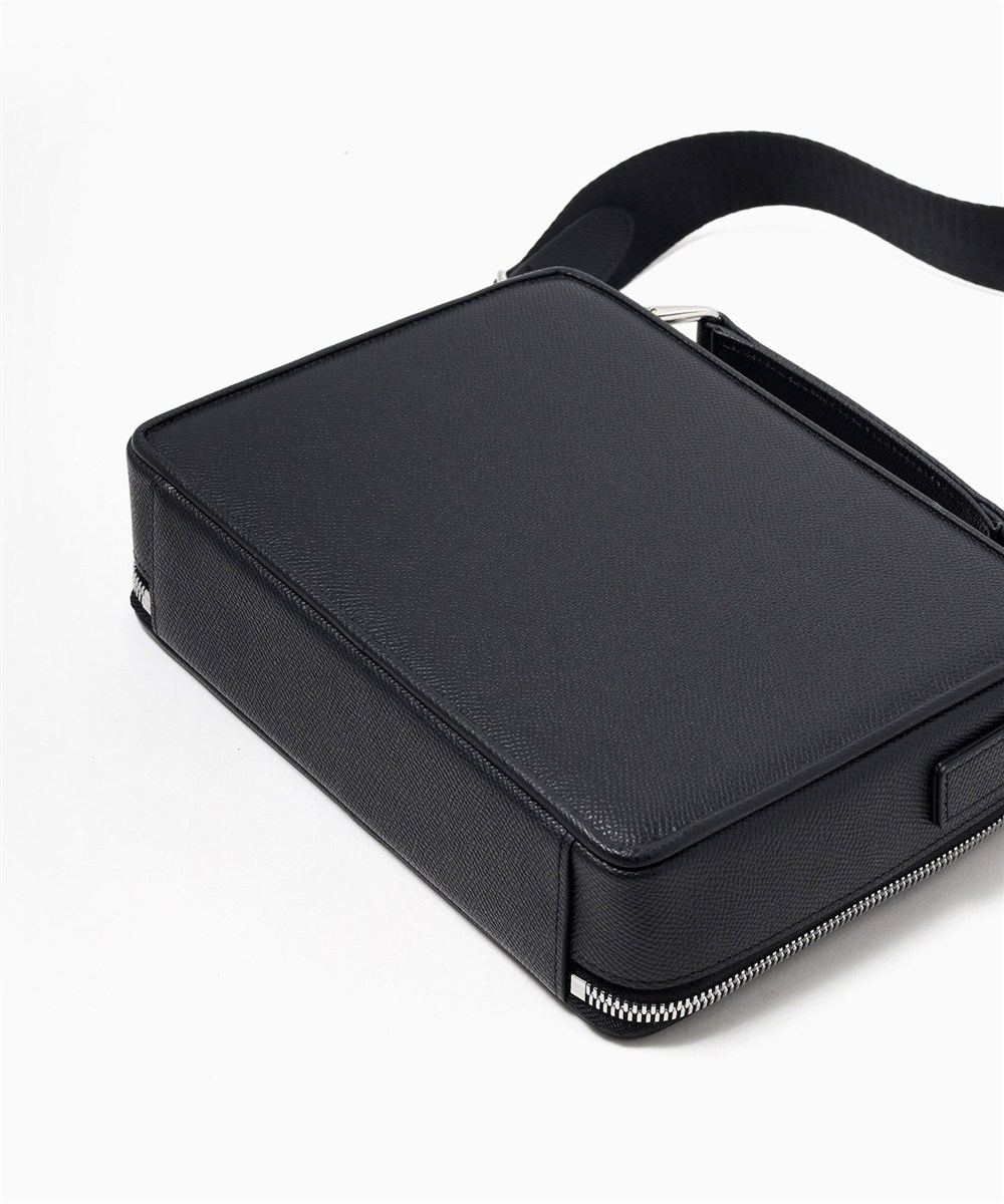 ドレステリア エアデール レザーショルダーバッグ 手付き