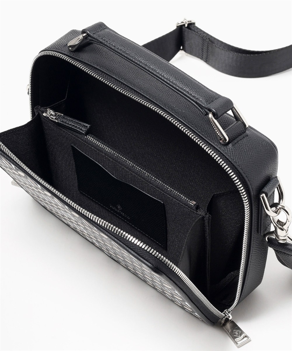 ドレステリア エアデール レザーショルダーバッグ 手付き