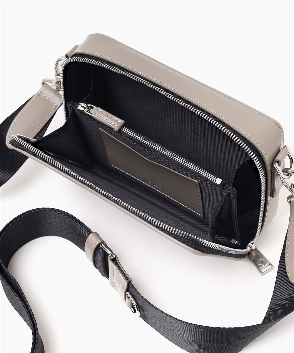 ドレステリア ウェルシュ レザーミニショルダーバッグ