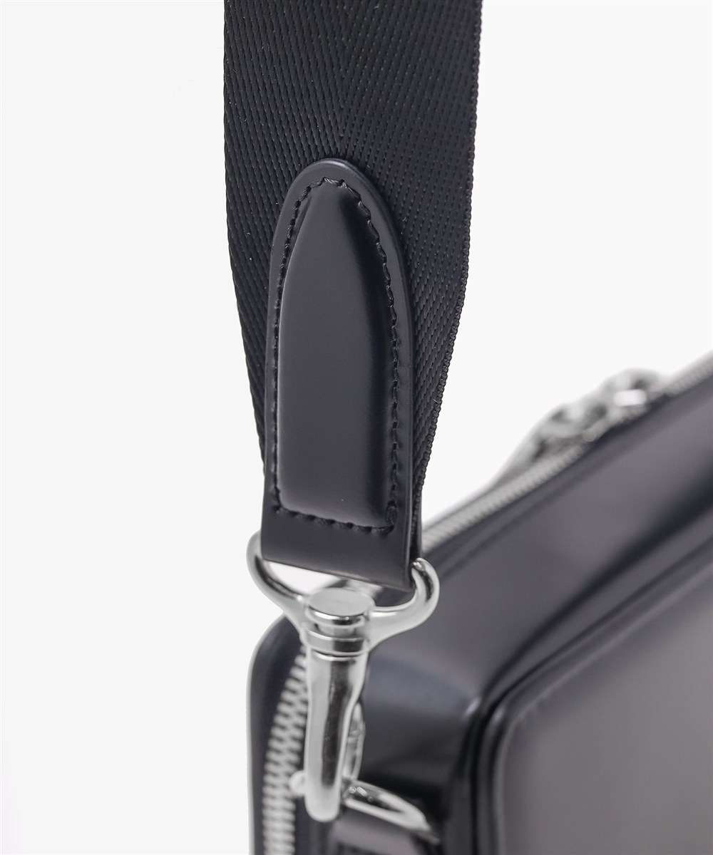 ドレステリア ウェルシュ レザーミニショルダーバッグ