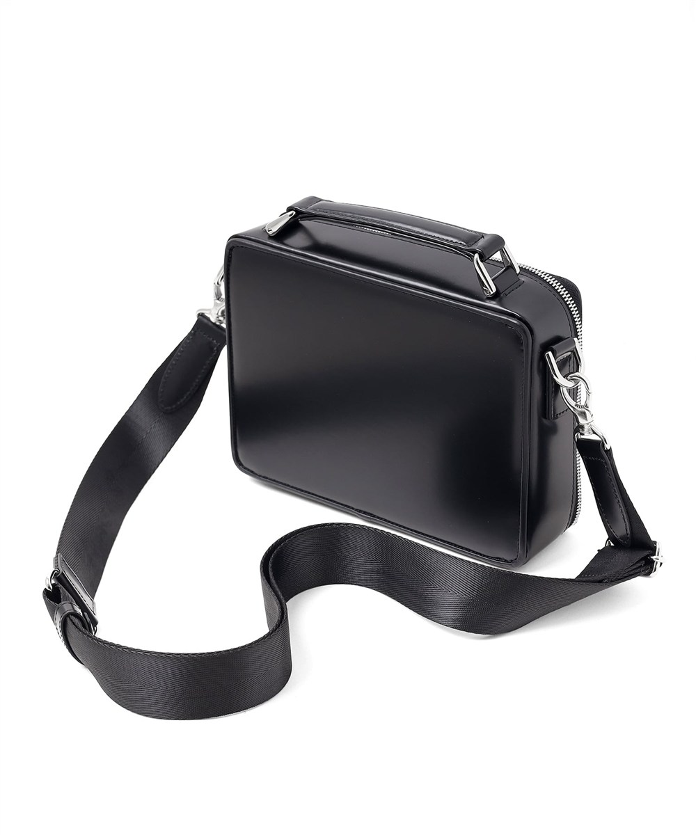 ドレステリア ウェルシュ レザーショルダーバッグ