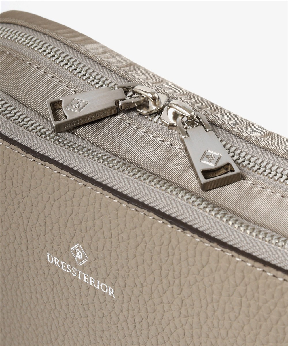 ドレステリア チャールズ ミニショルダーバッグ ヨコ型