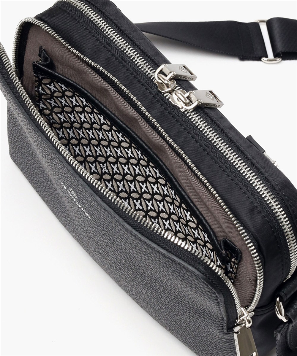 ドレステリア チャールズ ミニショルダーバッグ ヨコ型